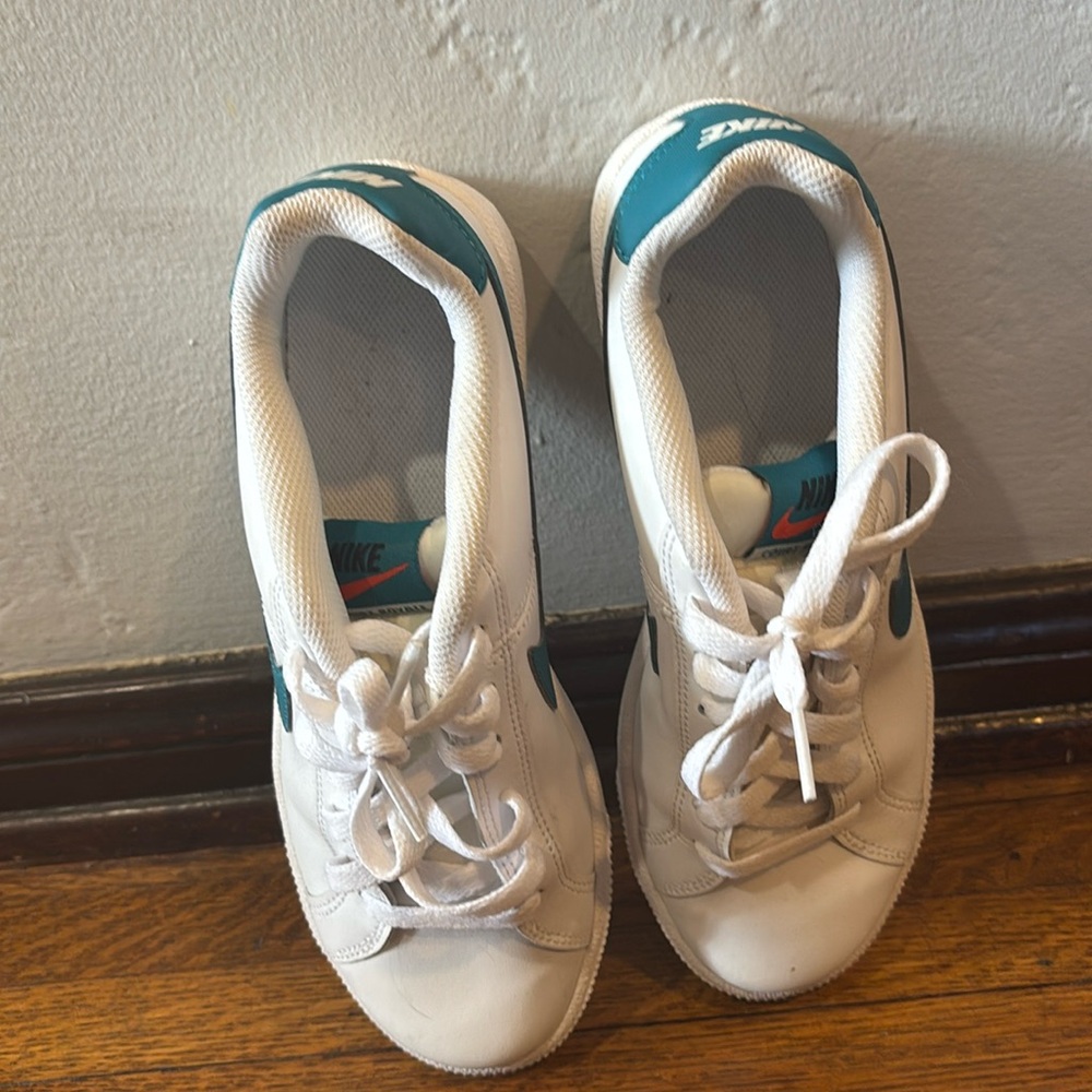 Nike women sneakers